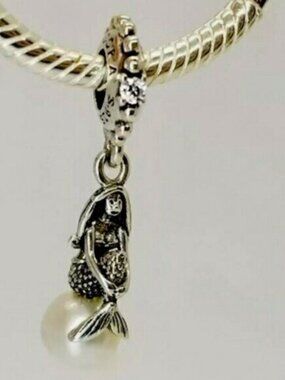 ✅NWT Pandora Disney Luminous Ariel Dangle Charm